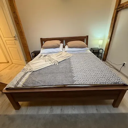 Maisonette In The Historical Center Of كَشّا